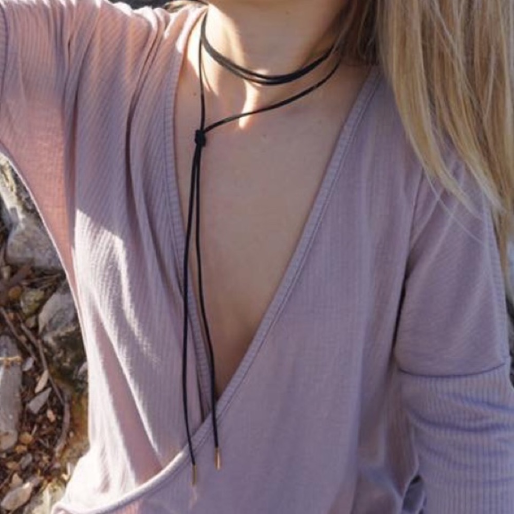 Wrap around choker